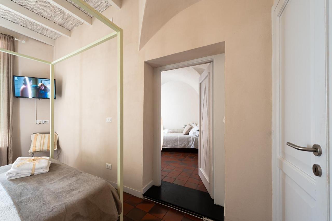 Antica Osteria Saracena Del Bergallo Hotel 4*